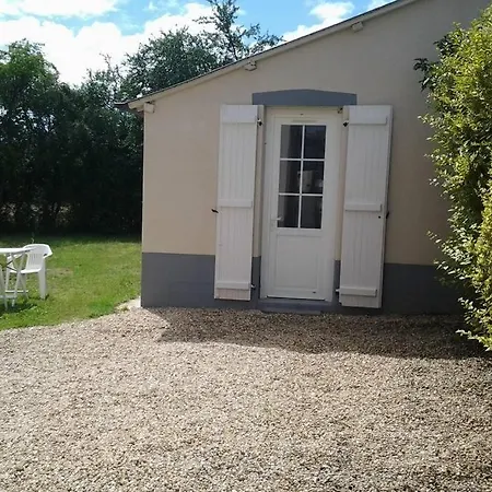 Petite Maisonnette Atypique Et Son Jardinet Holiday home